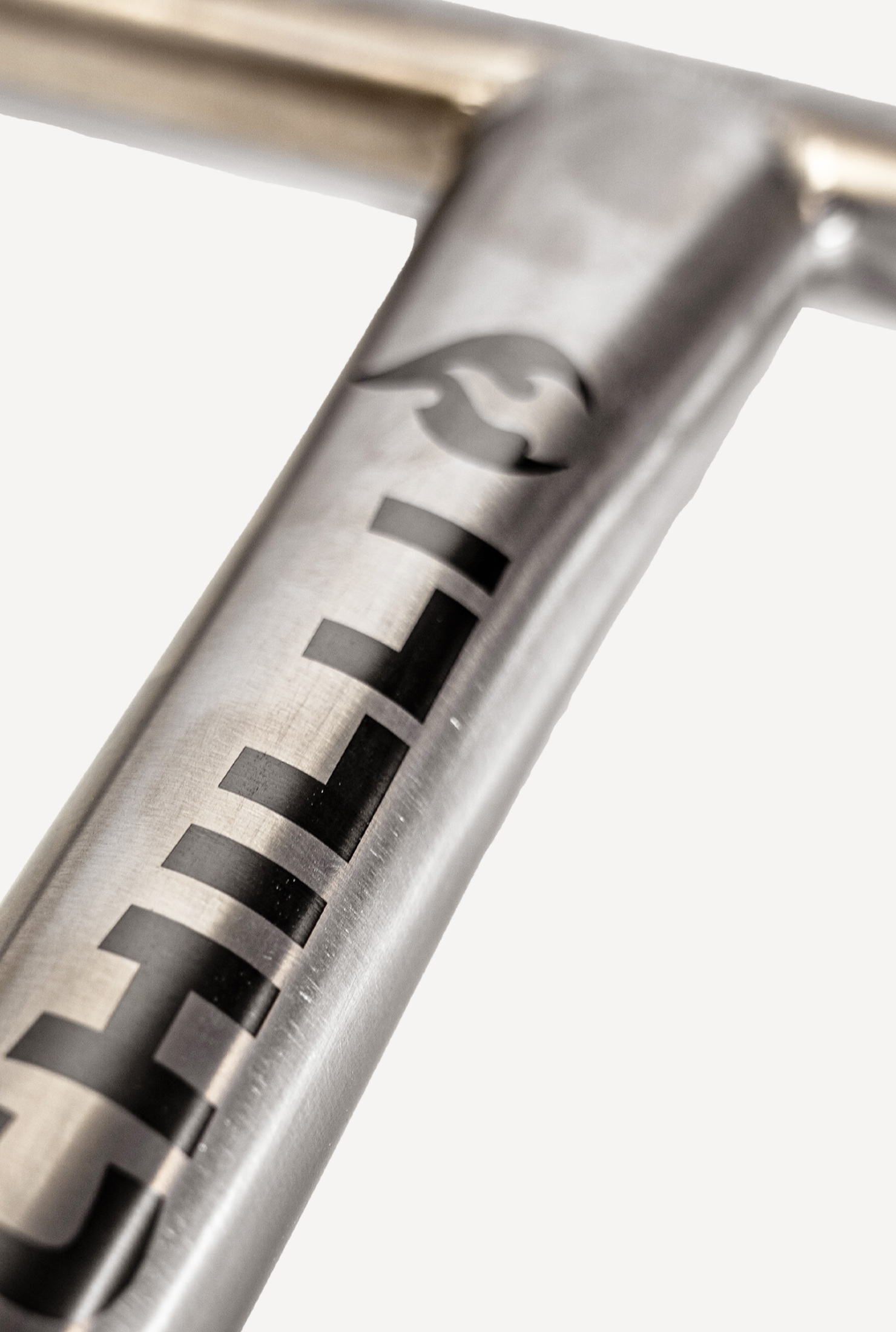 Parts: Chilli Titanium T-bar - 24.5 x 24.5 - Image 2